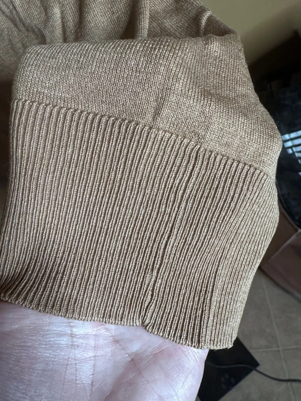 Banana Republic Silk Cashmere V-Neck Sweater Camel Brown Lightweight Knit Medium - Picture 8 of 8